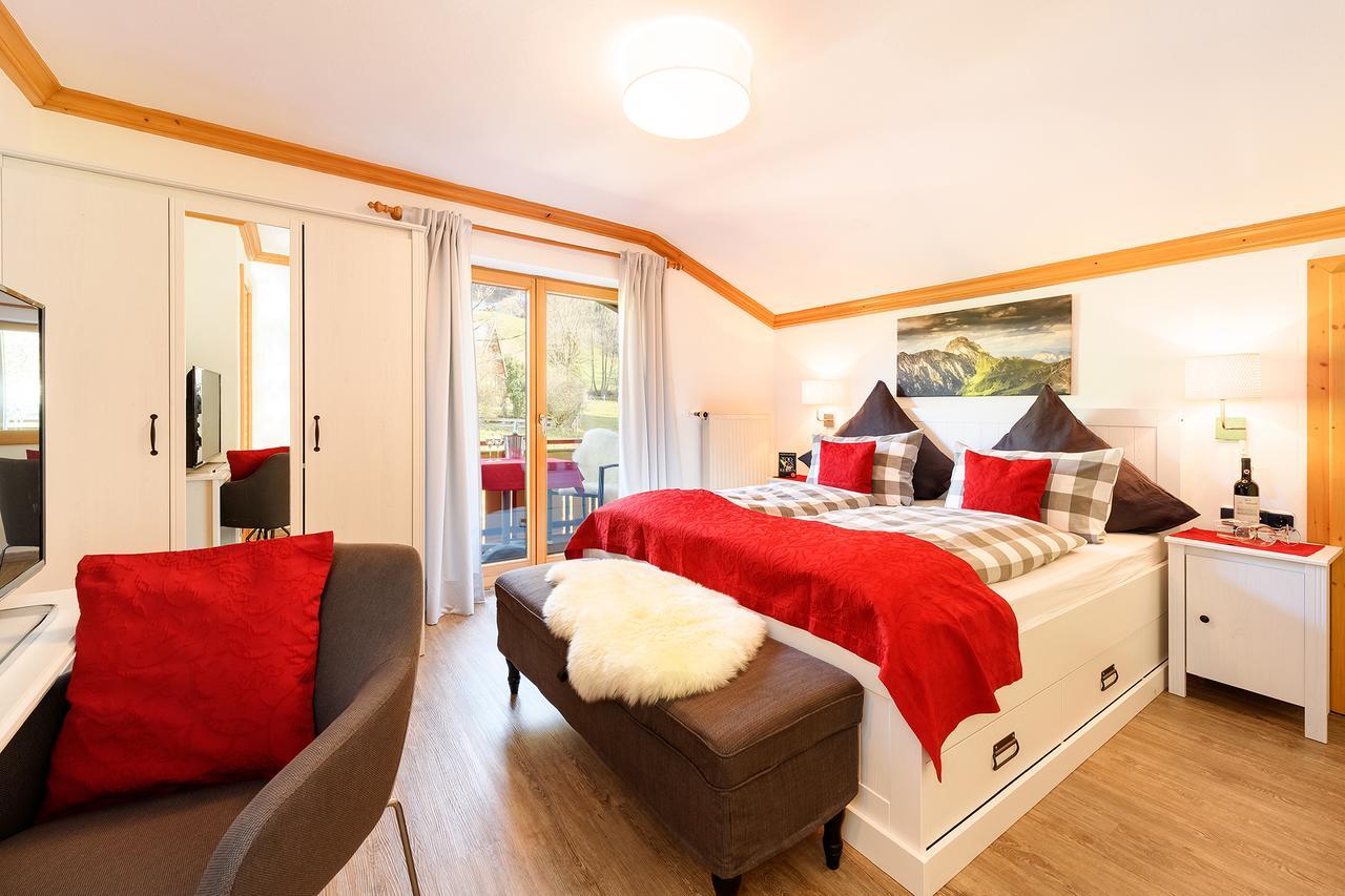 "Haus Berktold" - Annehmlichkeiten Von 4-Sterne Familien-Und Wellnesshotel Viktoria Koennen Mitbenutzt Werden Oberstdorf Bagian luar foto